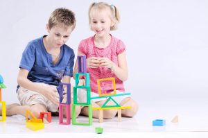 05 lý do vì sao nên cho trẻ nhỏ nhiều đồ chơi gỗ hơn?